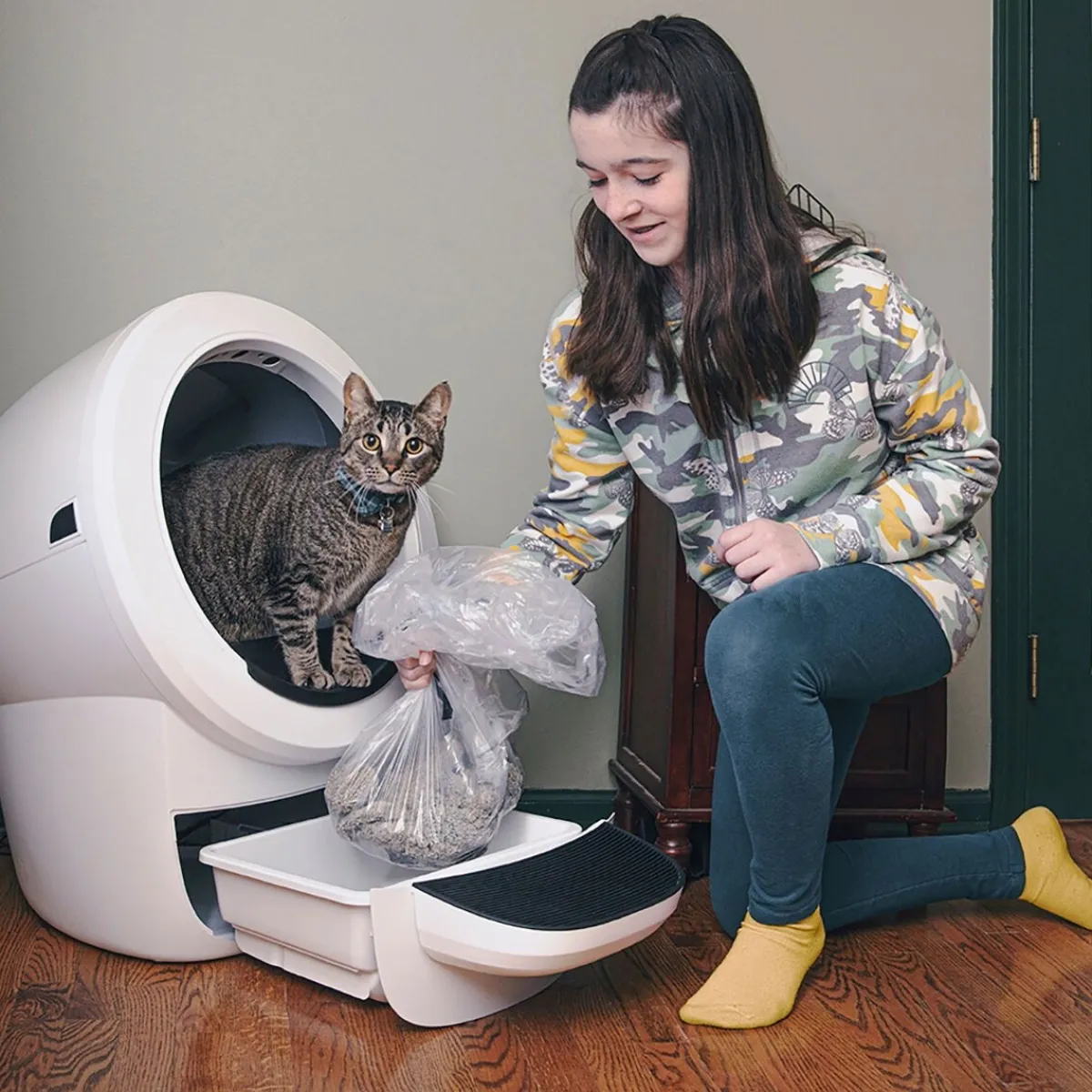 Whisker Automaattiset Kissanvessat|Lemmikkiteknologia*Litter-Robot 4, valkoinen